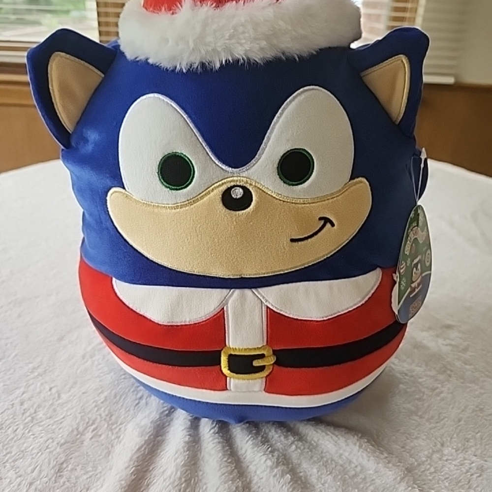 Jazwares Squismallows Sonic The Hedgehog Santa Suit